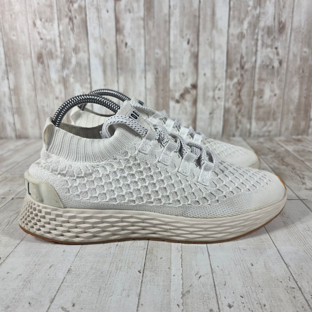 NOBULL Knit Runner White Gum Women 7.5 Athletic Training Shoes Honeycomb Mesh